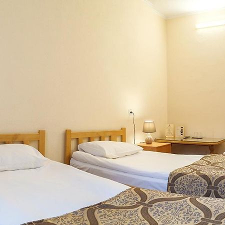 Kozatskiy Hotel Kiev Ngoại thất bức ảnh