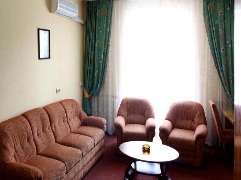 Kozatskiy Hotel Kiev Ngoại thất bức ảnh
